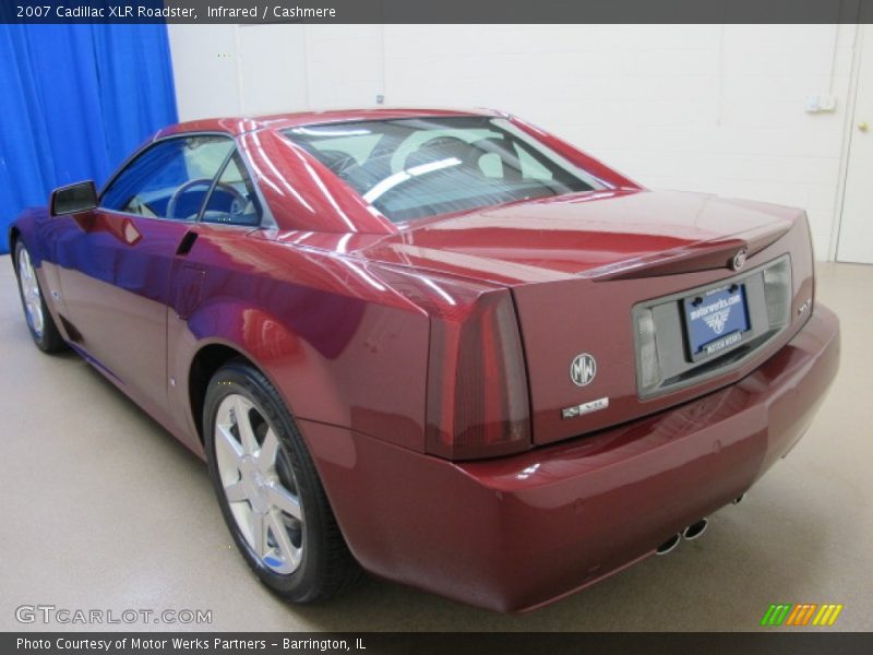 Infrared / Cashmere 2007 Cadillac XLR Roadster