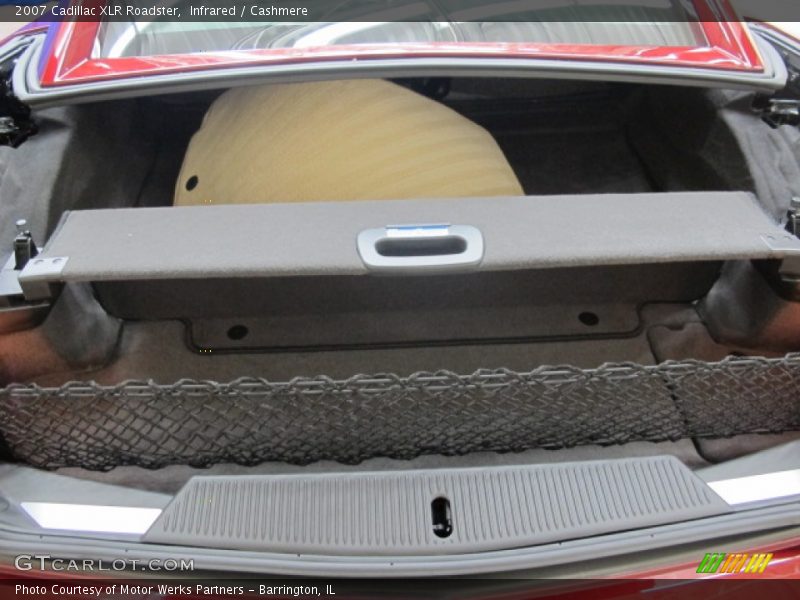Infrared / Cashmere 2007 Cadillac XLR Roadster