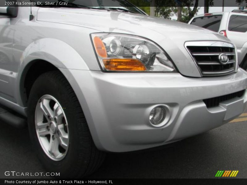 Silver / Gray 2007 Kia Sorento EX