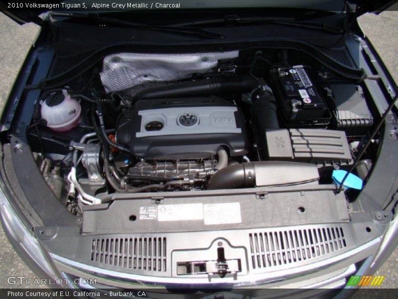 Alpine Grey Metallic / Charcoal 2010 Volkswagen Tiguan S