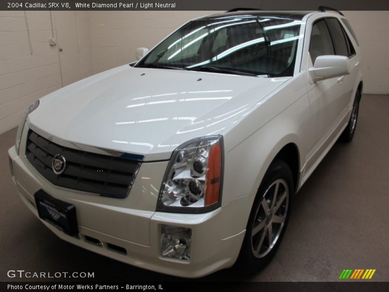 White Diamond Pearl / Light Neutral 2004 Cadillac SRX V8