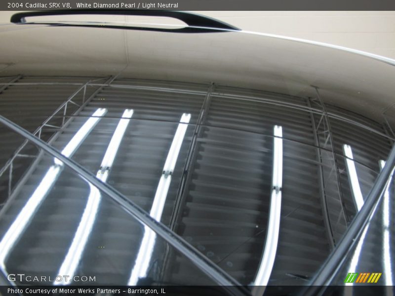 White Diamond Pearl / Light Neutral 2004 Cadillac SRX V8
