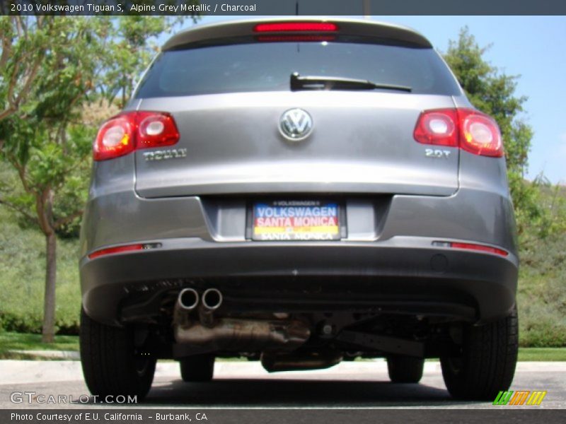 Alpine Grey Metallic / Charcoal 2010 Volkswagen Tiguan S