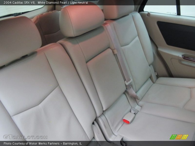 White Diamond Pearl / Light Neutral 2004 Cadillac SRX V8