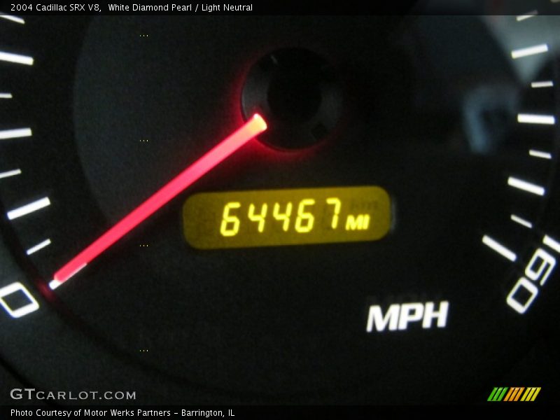 White Diamond Pearl / Light Neutral 2004 Cadillac SRX V8