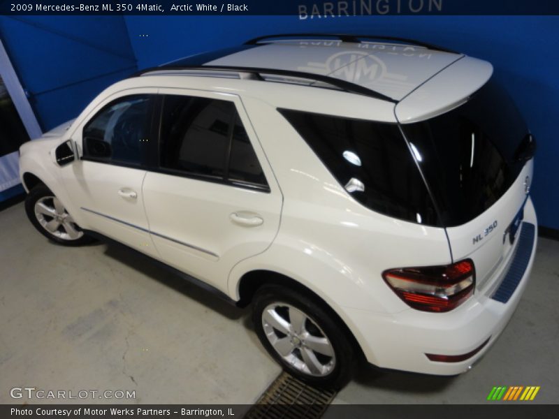 Arctic White / Black 2009 Mercedes-Benz ML 350 4Matic