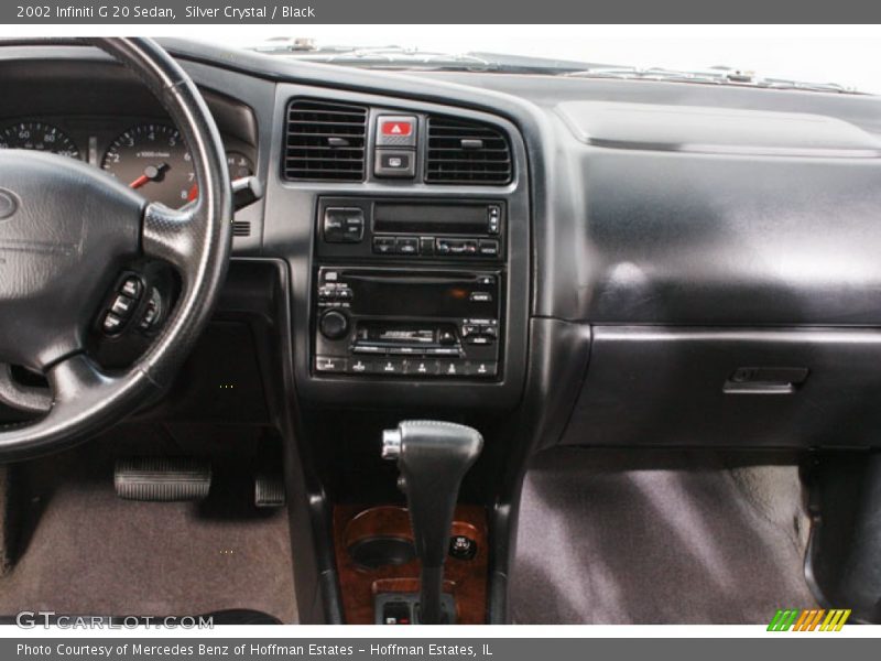 Silver Crystal / Black 2002 Infiniti G 20 Sedan