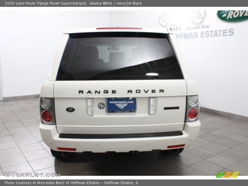 Alaska White / Ivory/Jet Black 2009 Land Rover Range Rover Supercharged