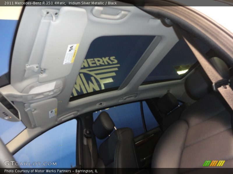 Iridium Silver Metallic / Black 2011 Mercedes-Benz R 350 4Matic