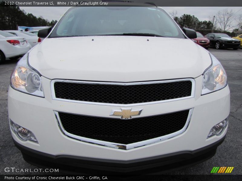  2012 Traverse LS White