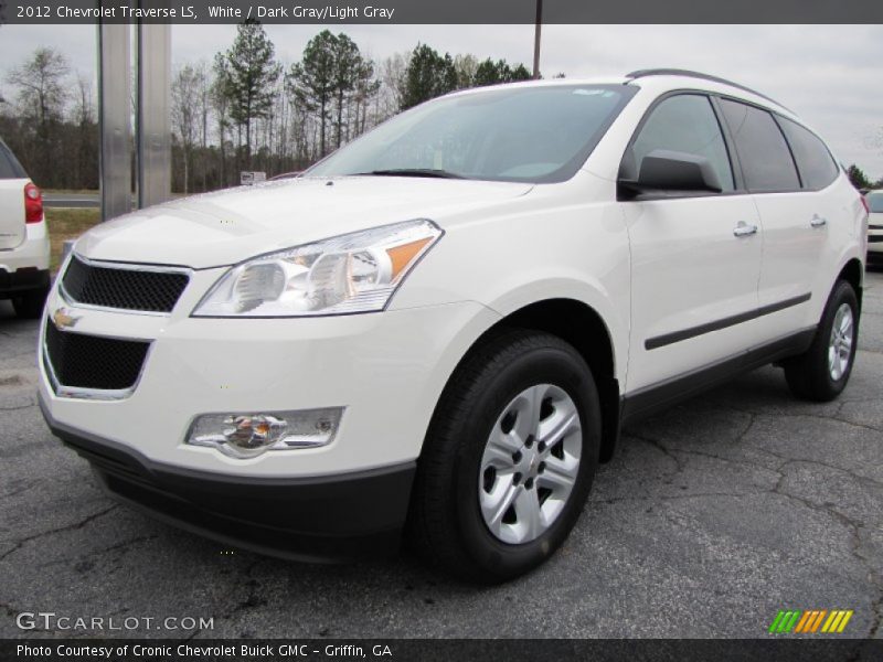 Front 3/4 View of 2012 Traverse LS