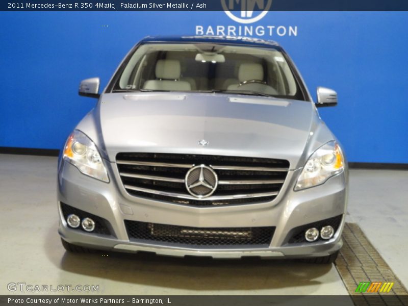 Paladium Silver Metallic / Ash 2011 Mercedes-Benz R 350 4Matic