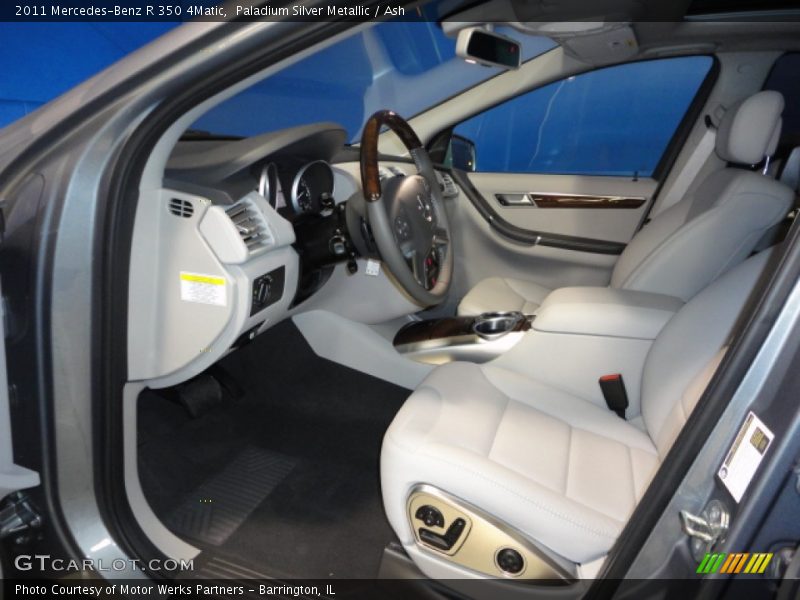  2011 R 350 4Matic Ash Interior