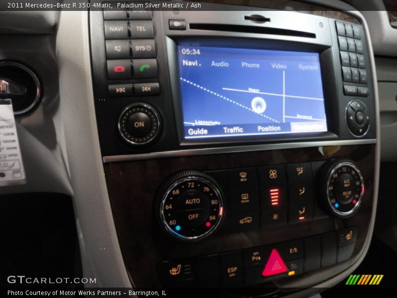 Navigation of 2011 R 350 4Matic