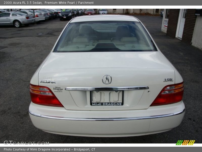 Premium White Pearl / Parchment 2000 Acura RL 3.5 Sedan