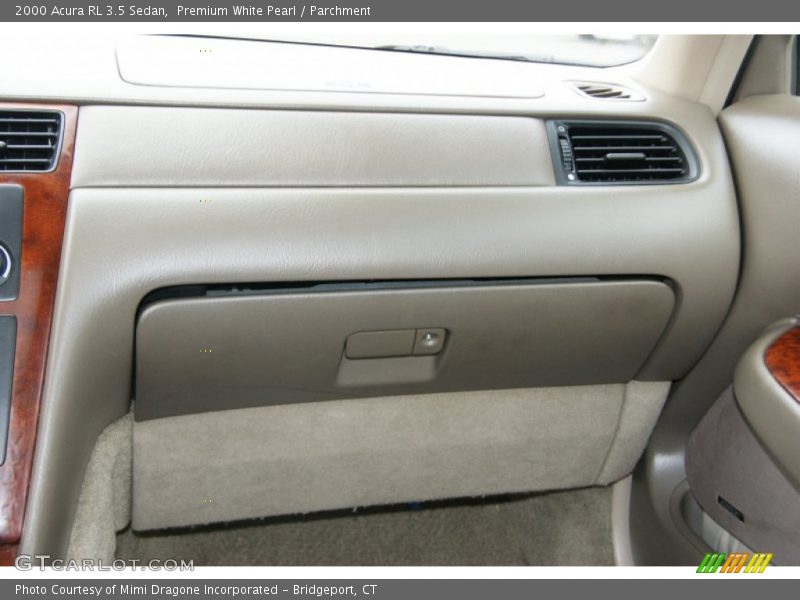 Premium White Pearl / Parchment 2000 Acura RL 3.5 Sedan