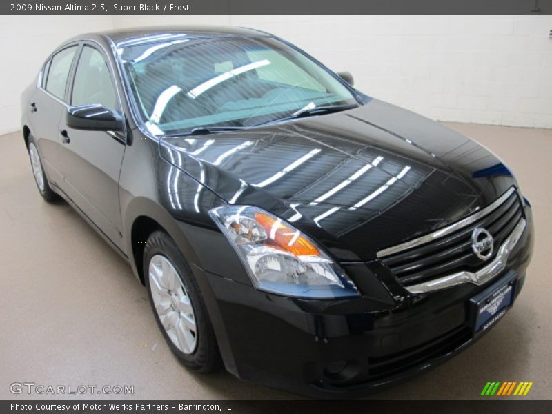 Super Black / Frost 2009 Nissan Altima 2.5