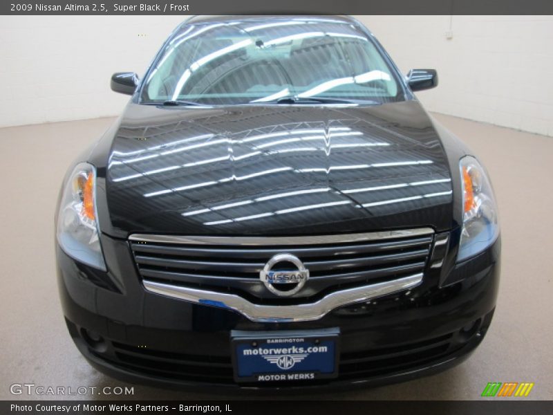 Super Black / Frost 2009 Nissan Altima 2.5