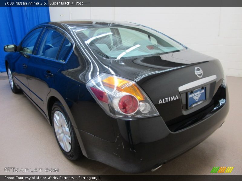Super Black / Frost 2009 Nissan Altima 2.5