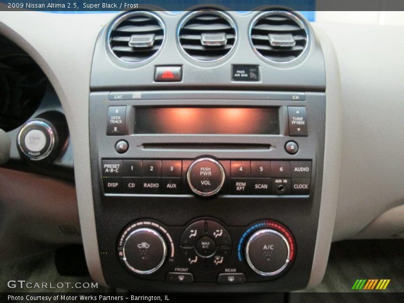 Super Black / Frost 2009 Nissan Altima 2.5