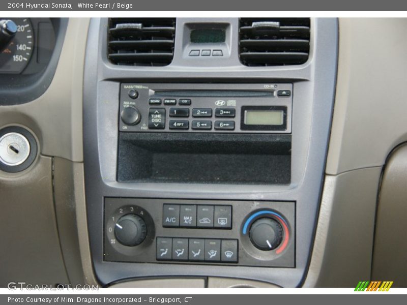 White Pearl / Beige 2004 Hyundai Sonata