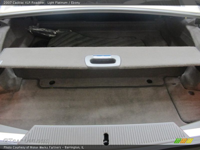 Light Platinum / Ebony 2007 Cadillac XLR Roadster