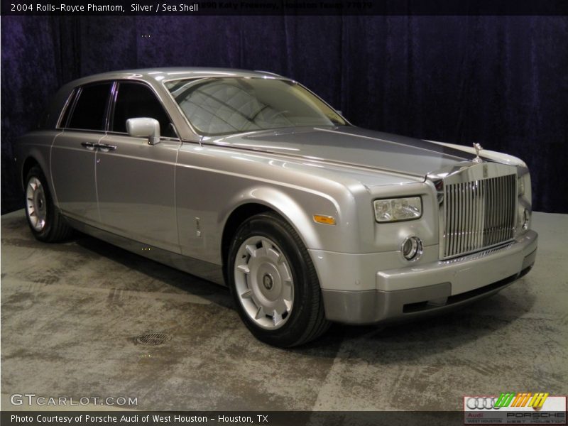 Silver / Sea Shell 2004 Rolls-Royce Phantom