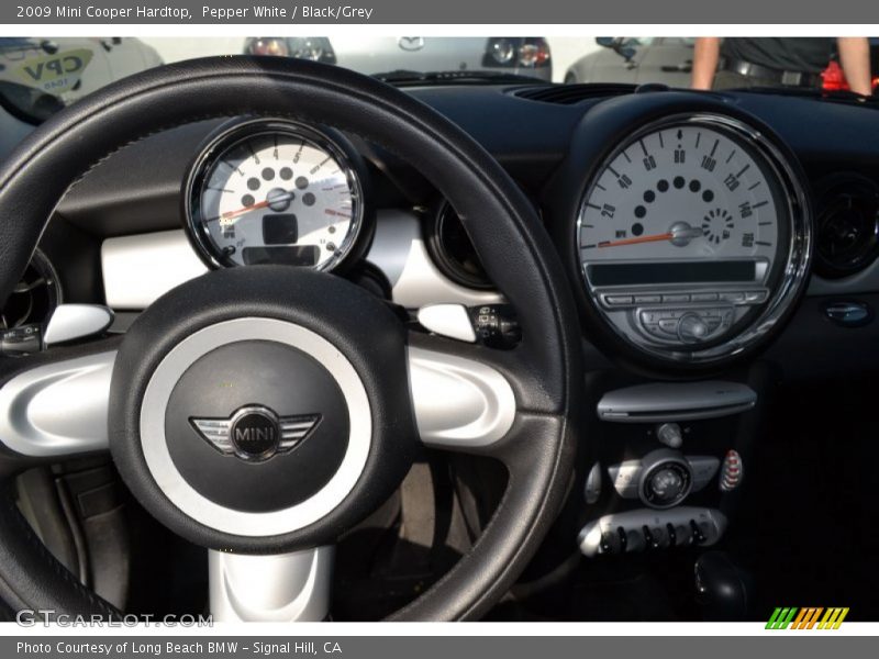 Pepper White / Black/Grey 2009 Mini Cooper Hardtop