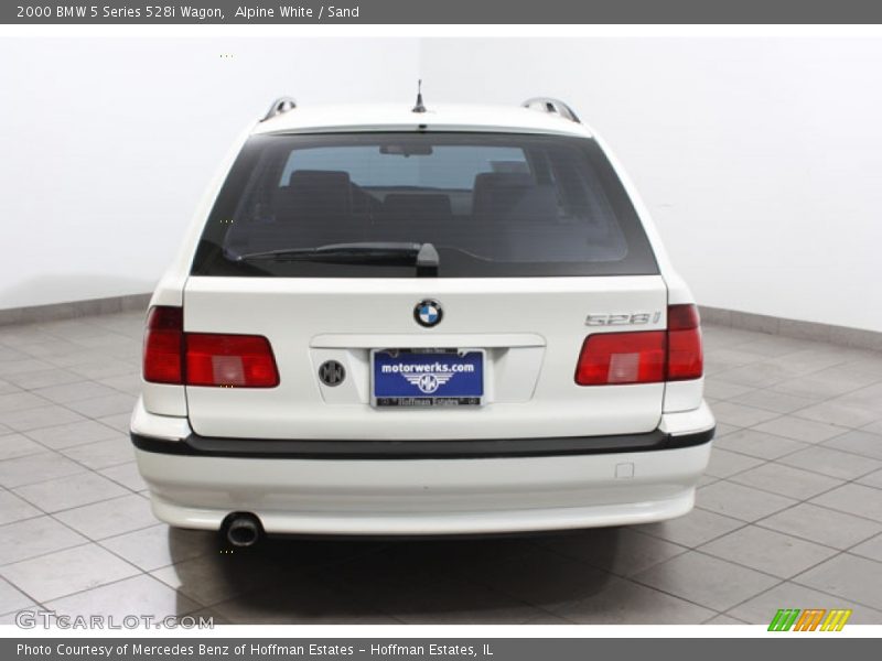 Alpine White / Sand 2000 BMW 5 Series 528i Wagon