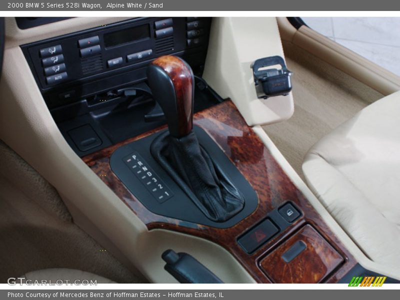  2000 5 Series 528i Wagon 5 Speed Automatic Shifter