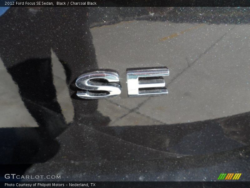 Black / Charcoal Black 2012 Ford Focus SE Sedan