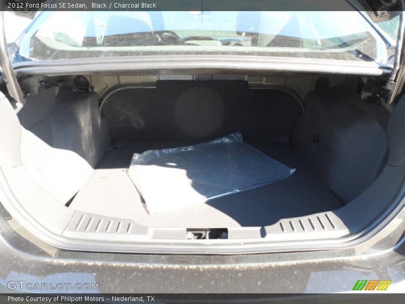 Black / Charcoal Black 2012 Ford Focus SE Sedan