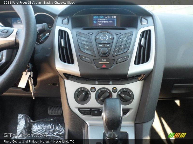 Black / Charcoal Black 2012 Ford Focus SE Sedan