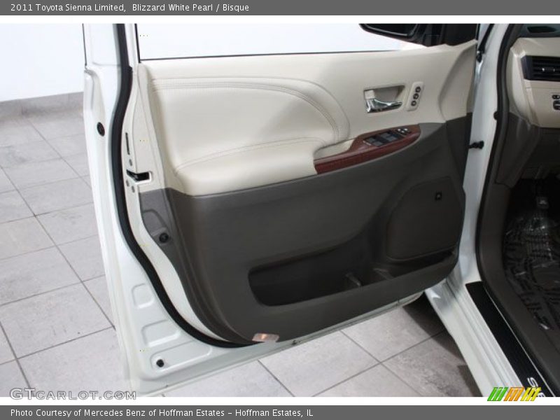 Blizzard White Pearl / Bisque 2011 Toyota Sienna Limited