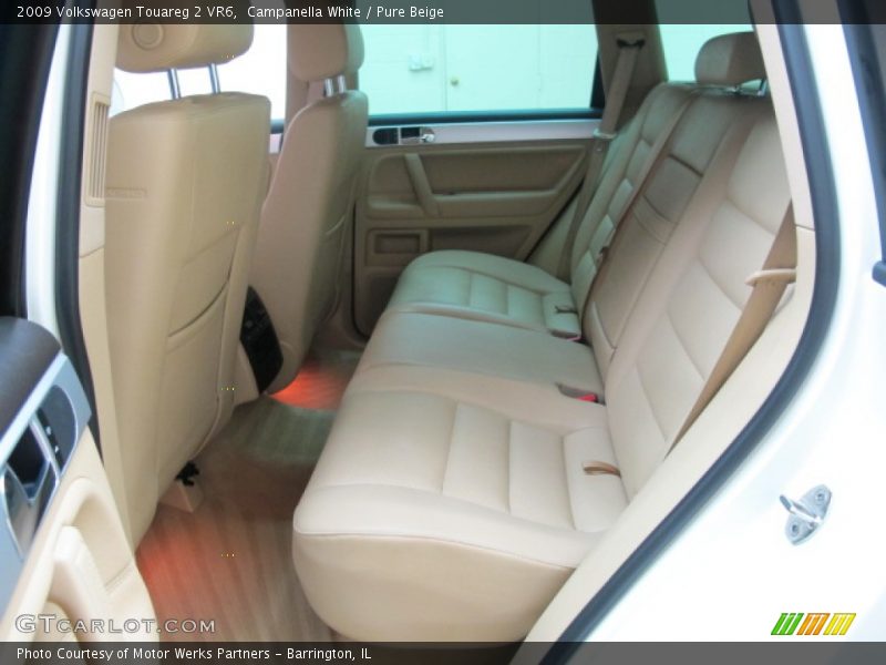 Campanella White / Pure Beige 2009 Volkswagen Touareg 2 VR6