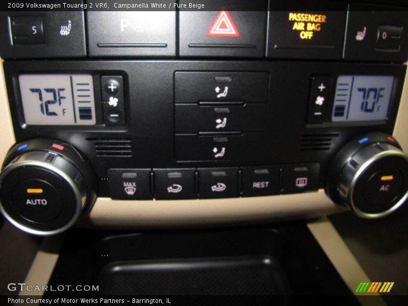 Campanella White / Pure Beige 2009 Volkswagen Touareg 2 VR6