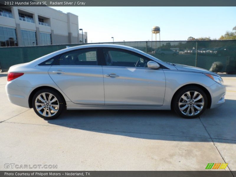 Radiant Silver / Gray 2012 Hyundai Sonata SE