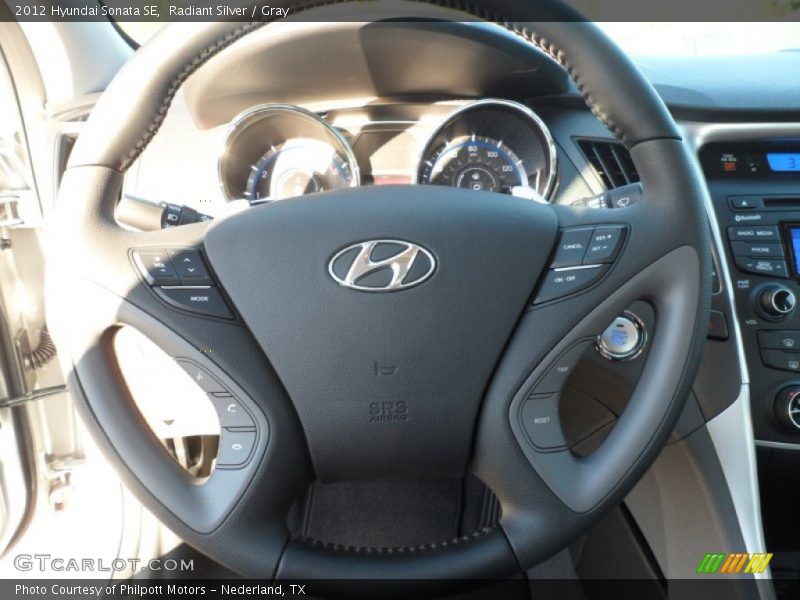Radiant Silver / Gray 2012 Hyundai Sonata SE