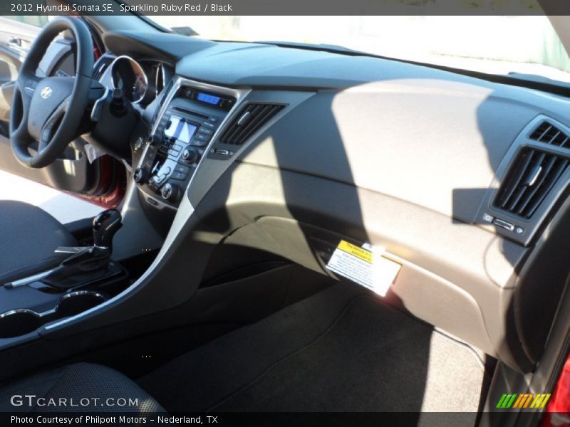 Sparkling Ruby Red / Black 2012 Hyundai Sonata SE