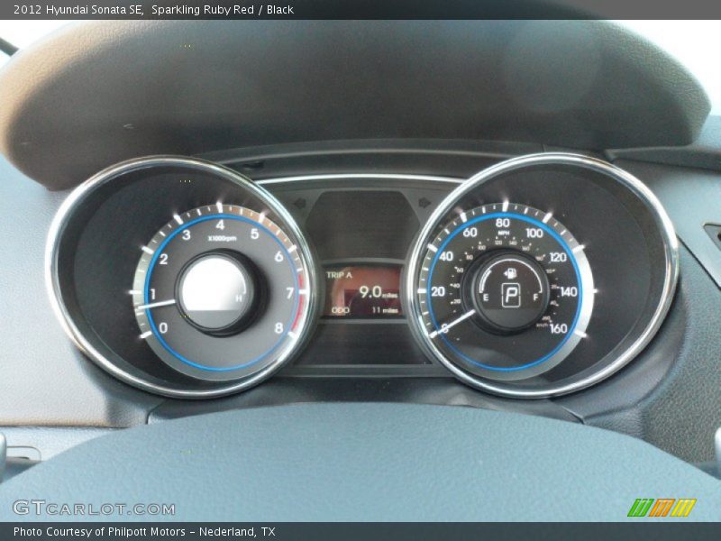 Sparkling Ruby Red / Black 2012 Hyundai Sonata SE