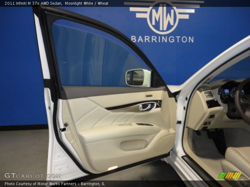 Moonlight White / Wheat 2011 Infiniti M 37x AWD Sedan