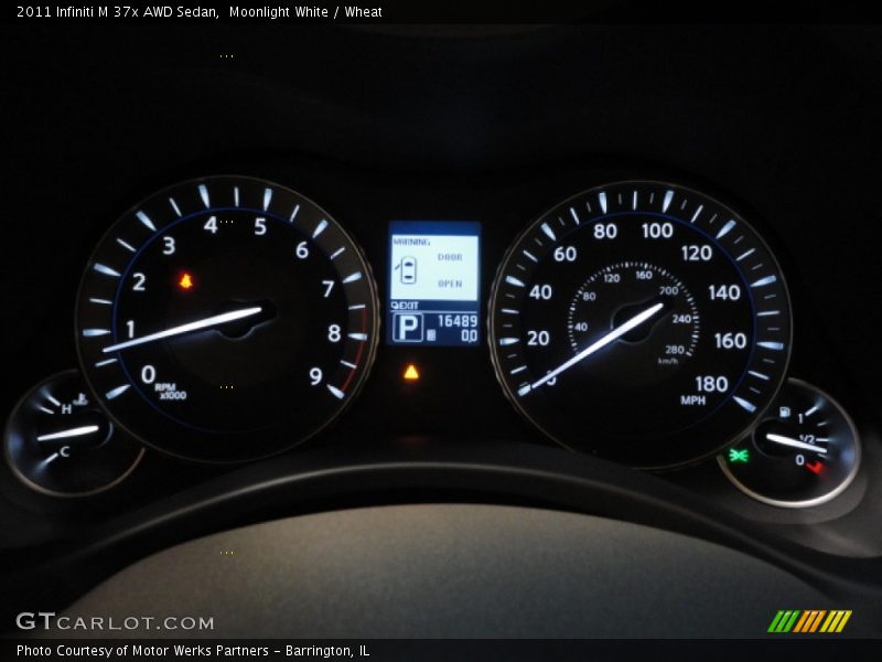Moonlight White / Wheat 2011 Infiniti M 37x AWD Sedan