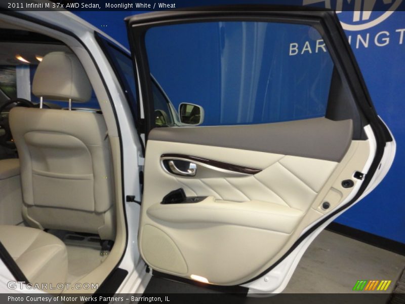 Moonlight White / Wheat 2011 Infiniti M 37x AWD Sedan