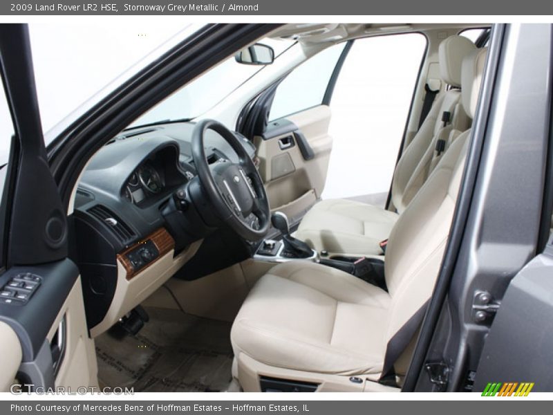  2009 LR2 HSE Almond Interior