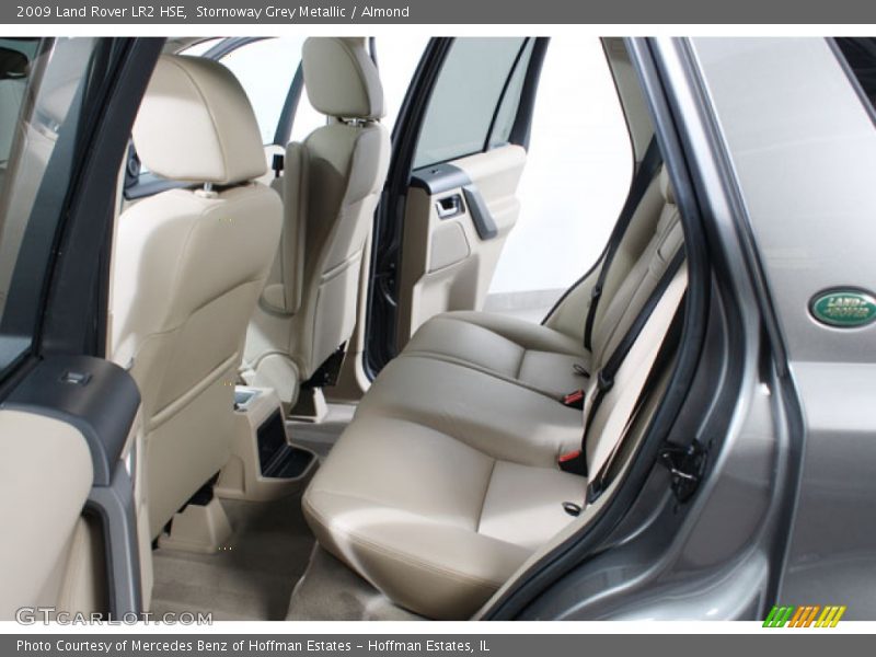  2009 LR2 HSE Almond Interior