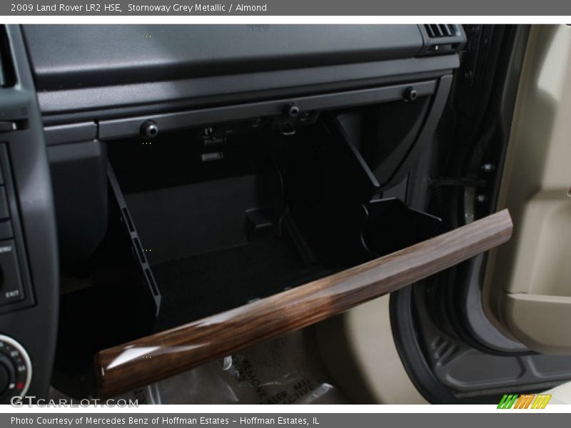 Stornoway Grey Metallic / Almond 2009 Land Rover LR2 HSE