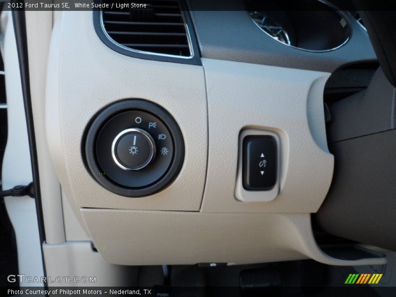 Controls of 2012 Taurus SE