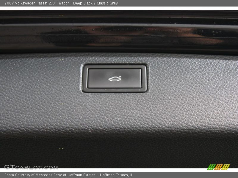 Deep Black / Classic Grey 2007 Volkswagen Passat 2.0T Wagon