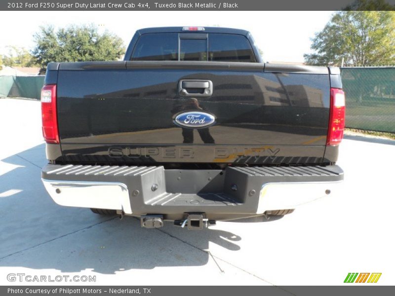 Tuxedo Black Metallic / Black 2012 Ford F250 Super Duty Lariat Crew Cab 4x4
