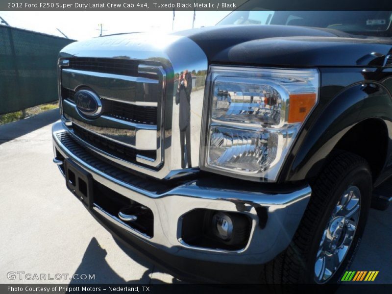 Tuxedo Black Metallic / Black 2012 Ford F250 Super Duty Lariat Crew Cab 4x4